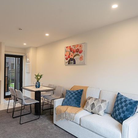 Modern 2 Bedroom Townhouse In Cbd With Parking! Sleeps 5 Christchurch Kültér fotó