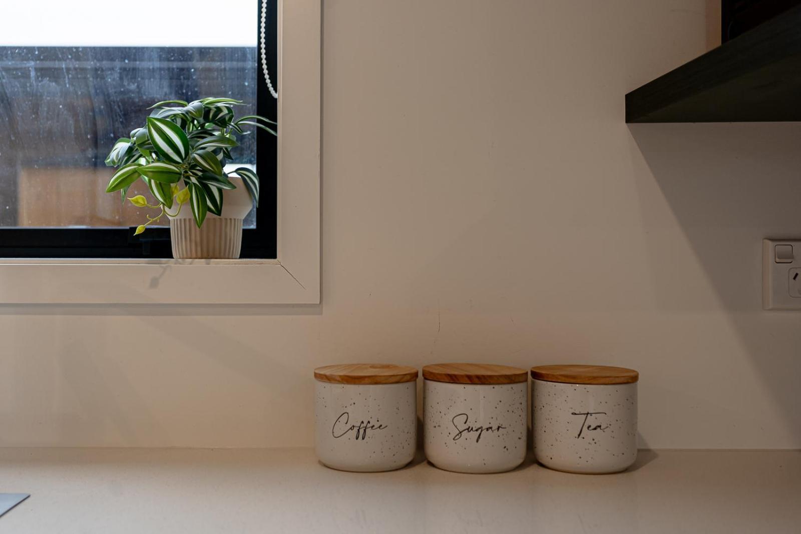 Modern 2 Bedroom Townhouse In Cbd With Parking! Sleeps 5 Christchurch Kültér fotó
