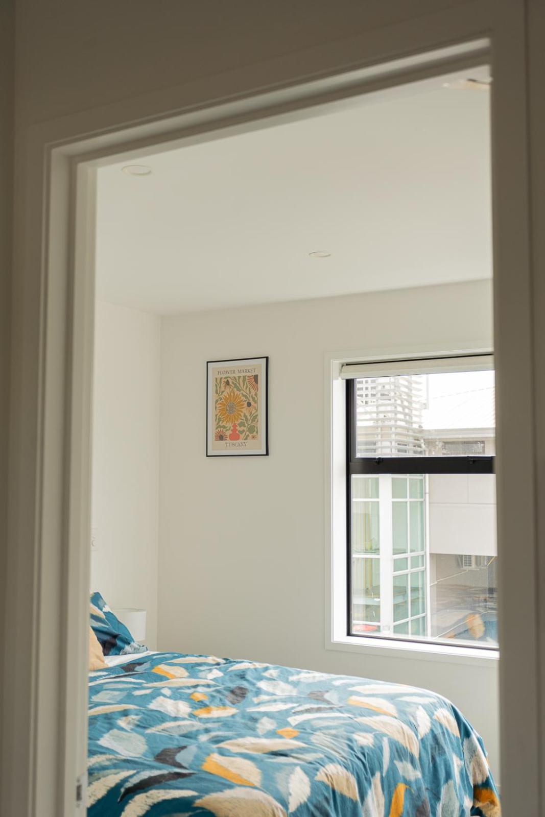 Modern 2 Bedroom Townhouse In Cbd With Parking! Sleeps 5 Christchurch Kültér fotó
