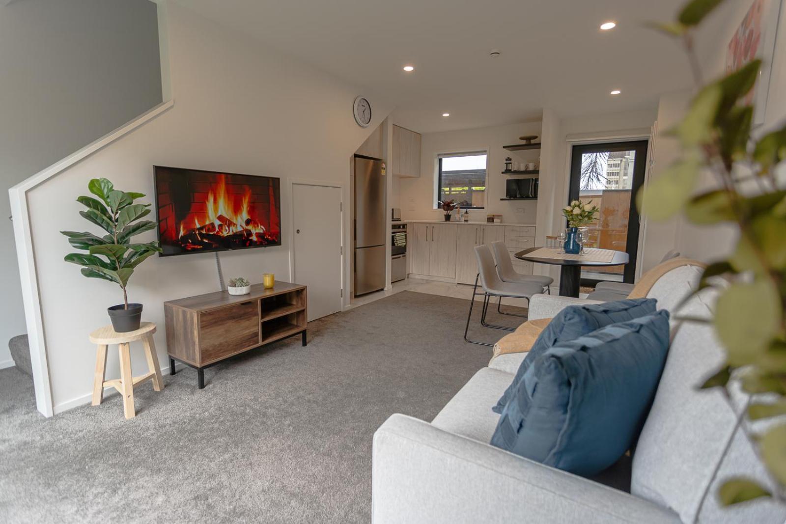 Modern 2 Bedroom Townhouse In Cbd With Parking! Sleeps 5 Christchurch Kültér fotó